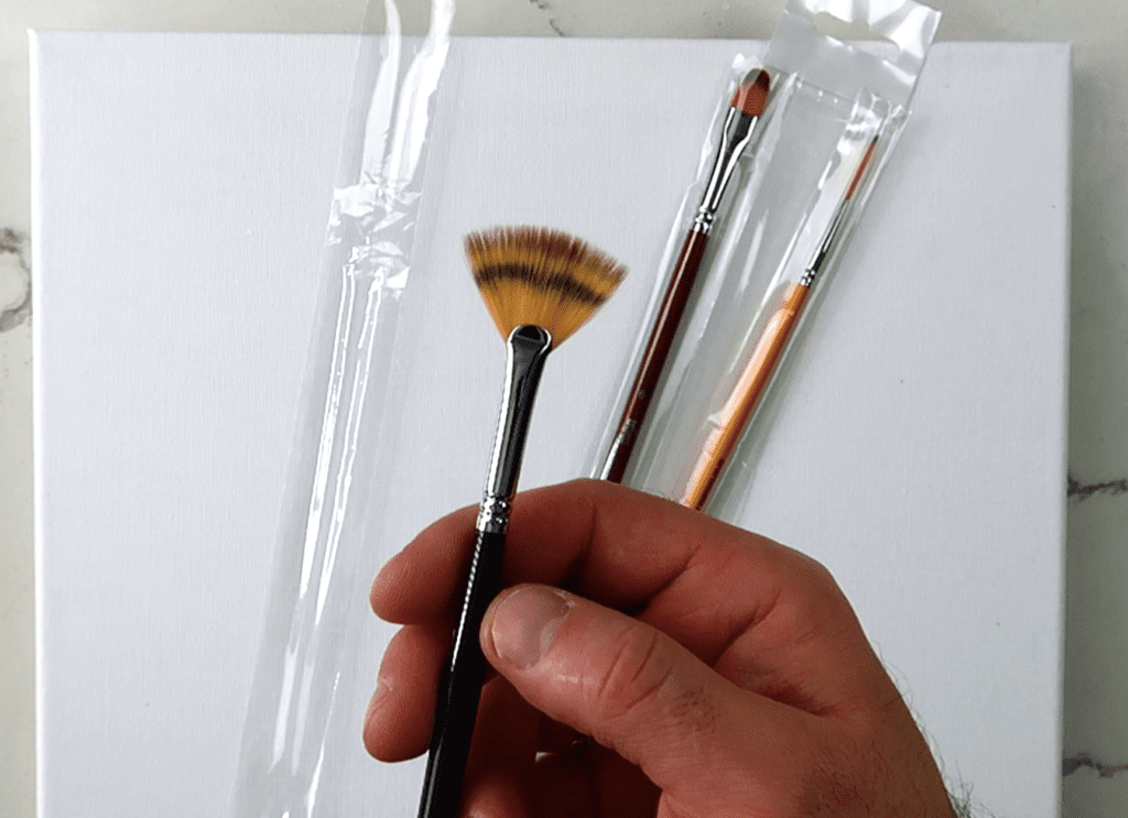 Elevate Your Art with the Variety Paint Brush Set from UrartStudio