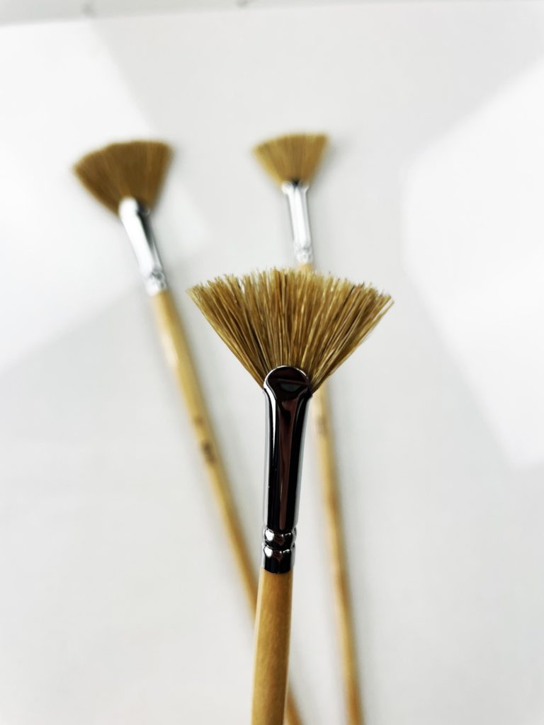 How Fan Paintbrushes Transform Acrylic Landscapes