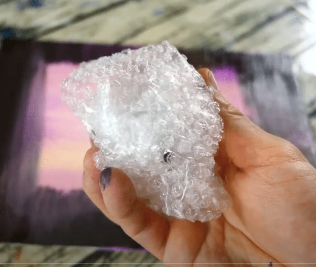 bubble wrap application by urartstudio acrylic painting tips 10