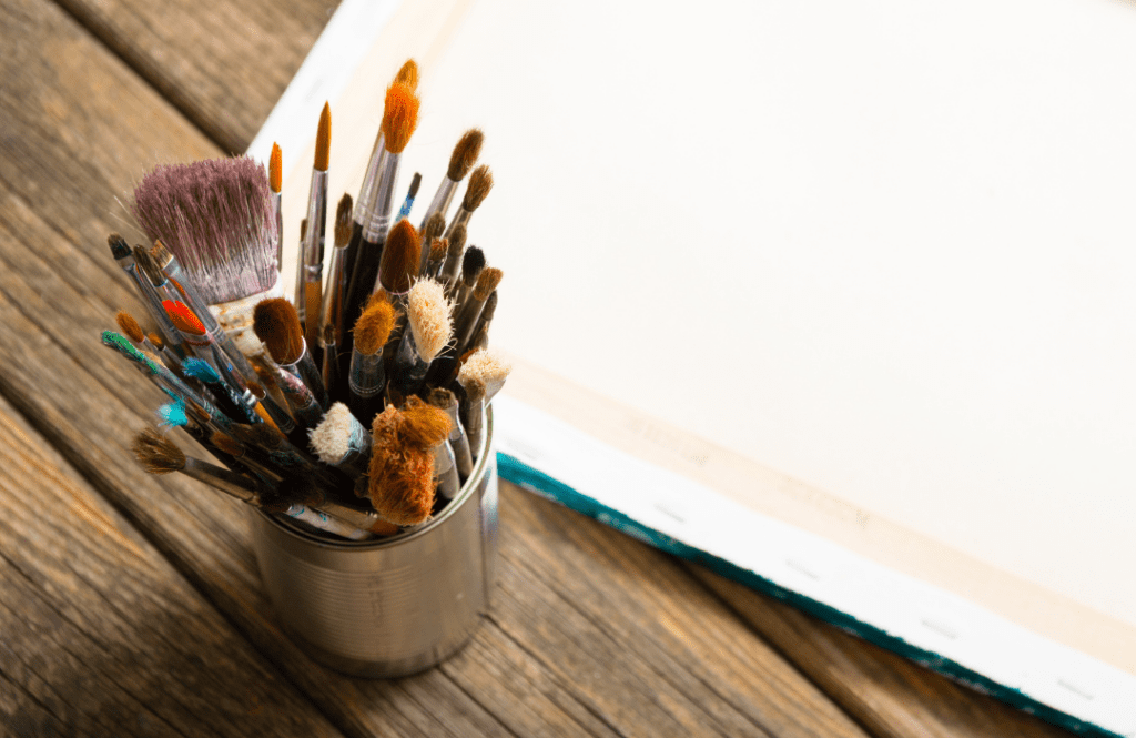 Choosing the Right Brush: How Materials Influence Your Artistic Expression