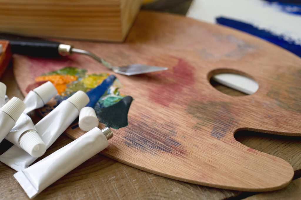 Preparing a Wooden Painter's Palette 