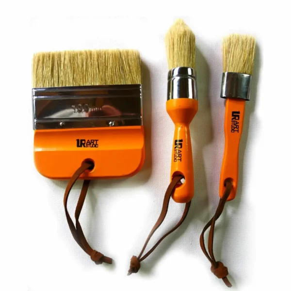 3 ORANGE OVAL PAINT BRUSHES